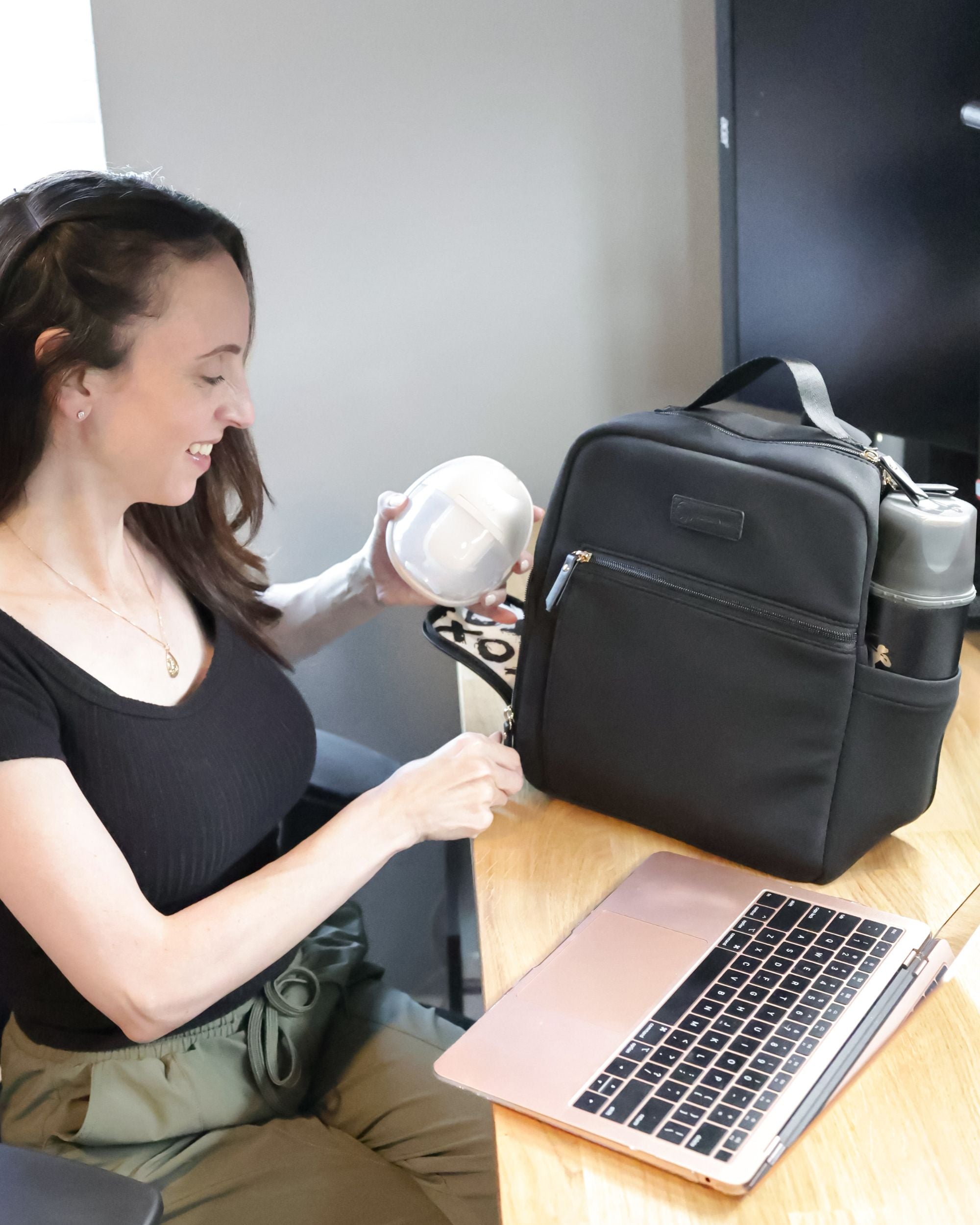 Fifi x Eufy: The Power + Style Pumping Bundle (Black)