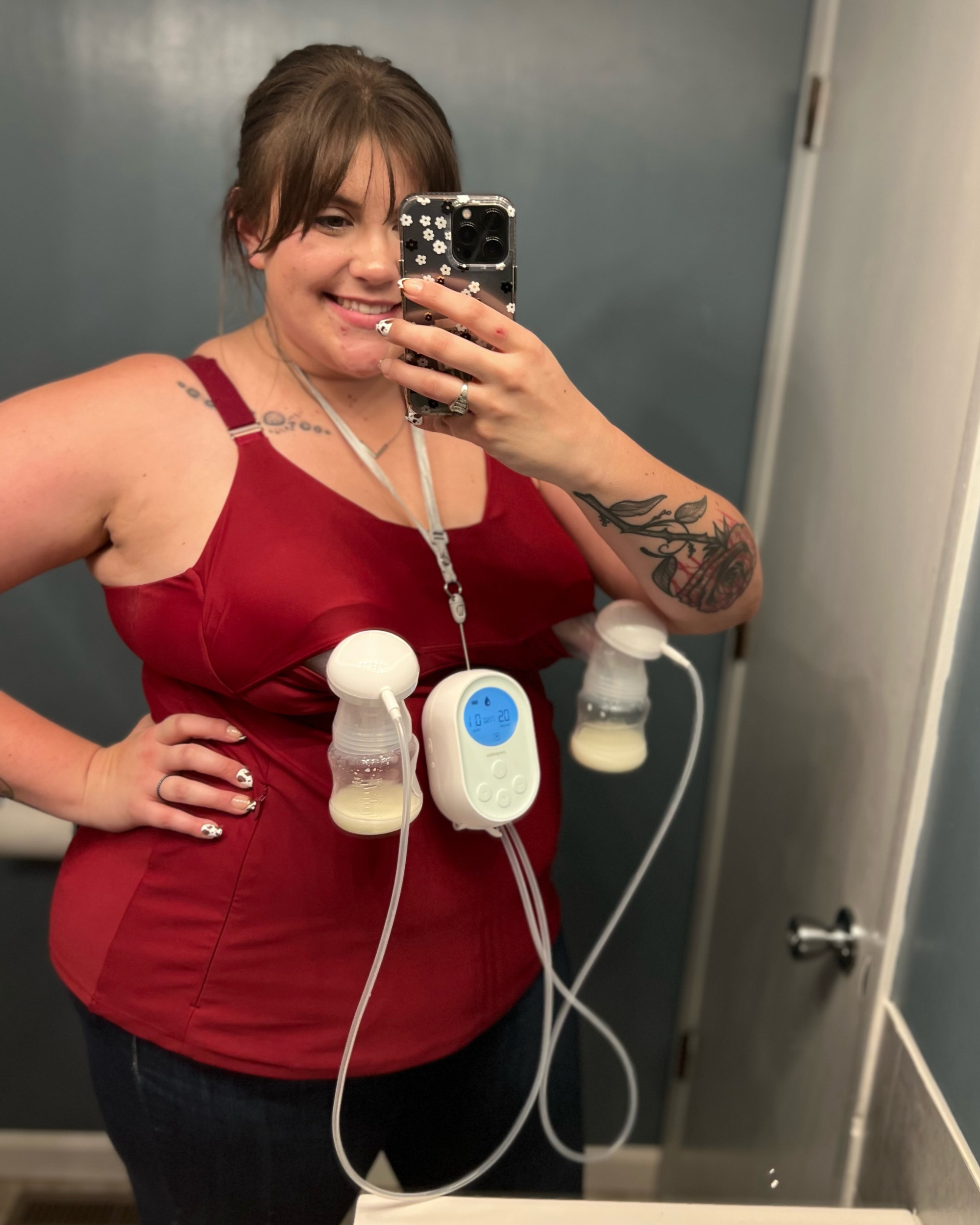 Journey Hands Free Pumping Tank (Apple Red)