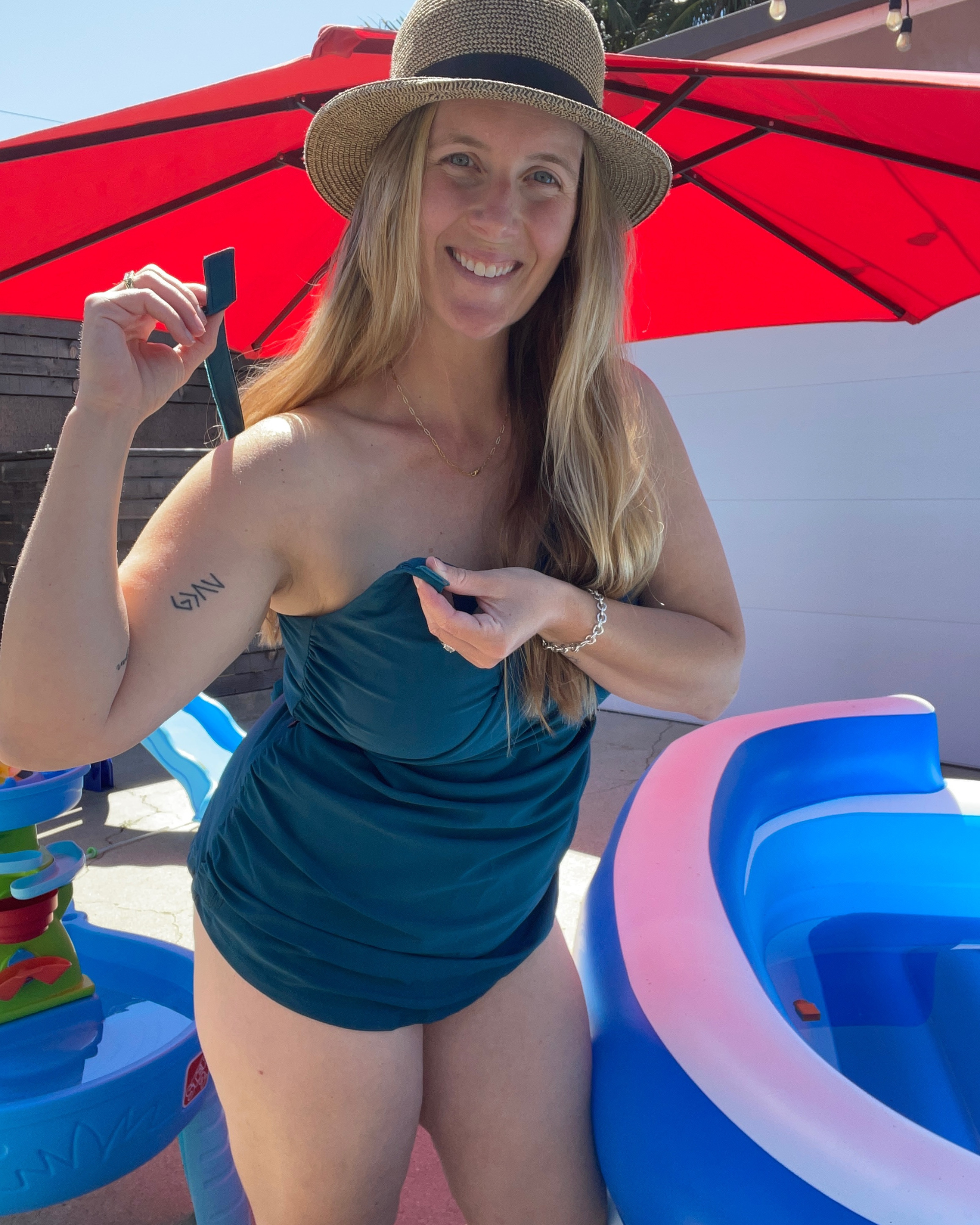 Journey Hands Free Pumping Swim Top (Tidal Blue)