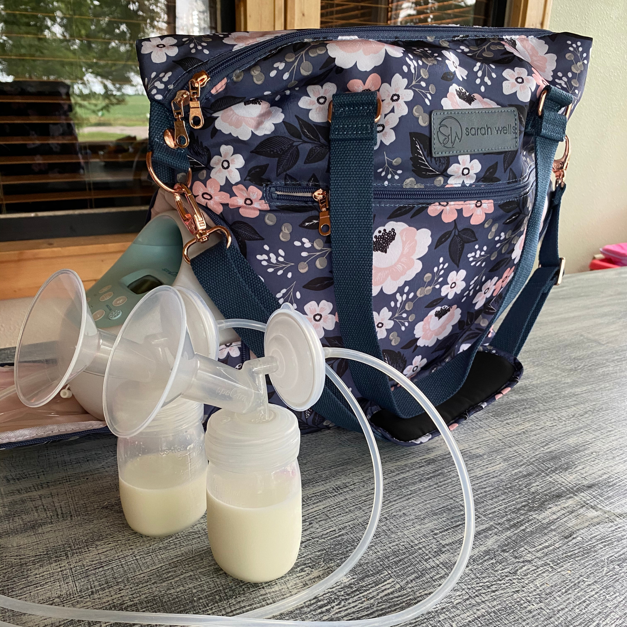 Lizzy Breast Pump Tote (Le Floral)