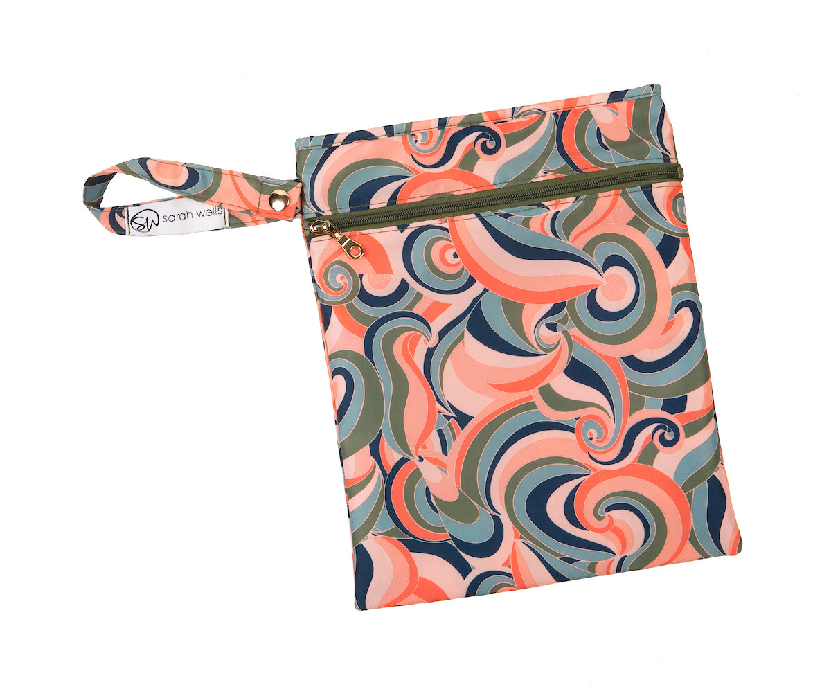 Pumparoo Wet/Dry Bag with Staging Mat® (Groovy)