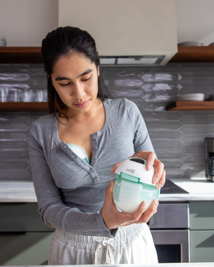 Motif Aura Glow™ Wearable Breast Pump