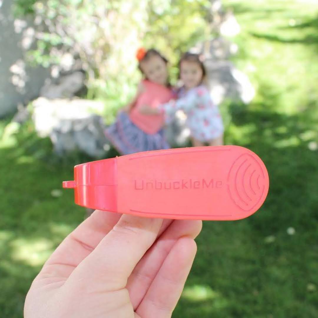 UnbuckleMe Car Seat Buckle Release Tool - Double Packs