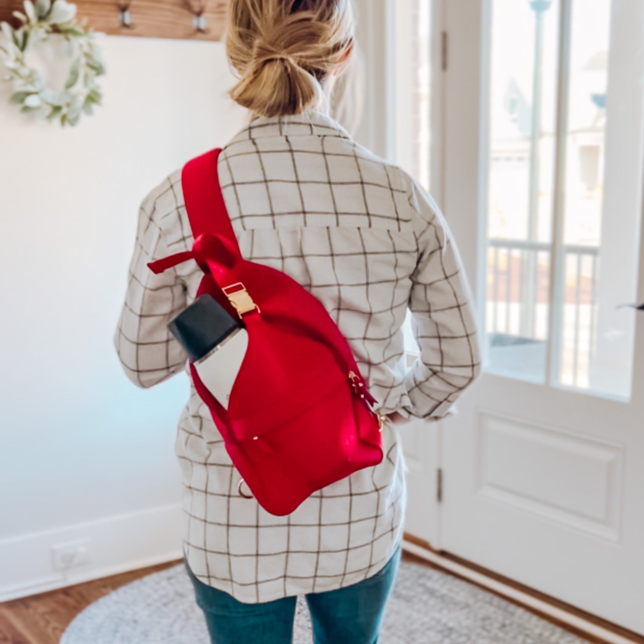 Sarah Wells Allie Sling Pump Bag – Neoprene Crossbody with Insulated Pocket – Fits Wearable &amp; Portable Pumps