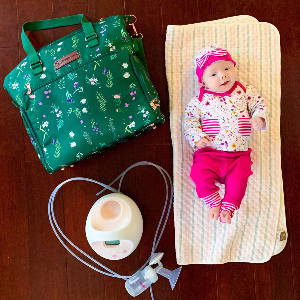 Lizzy Breast Pump Tote (Olive You)