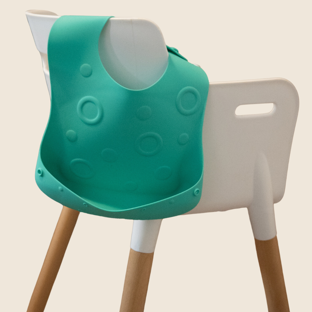 Travel Tether Bib